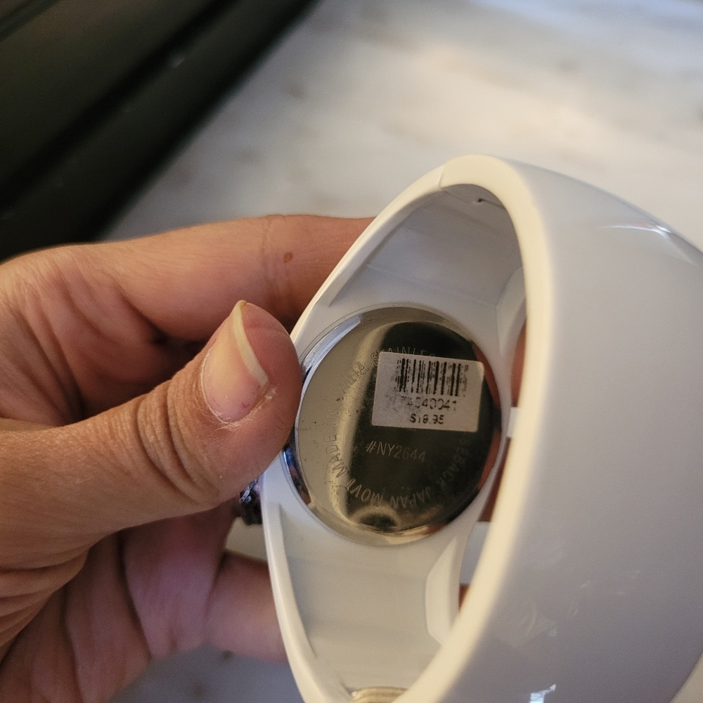 FIXED PRICE - New york & Co. Watch - Picture 13 of 13